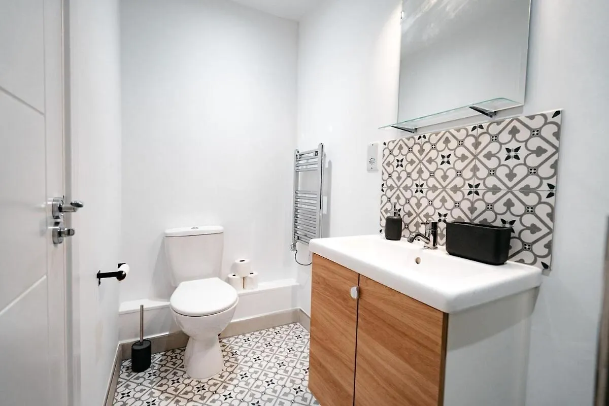 Modern & Cozy Studio Near London Fields Station